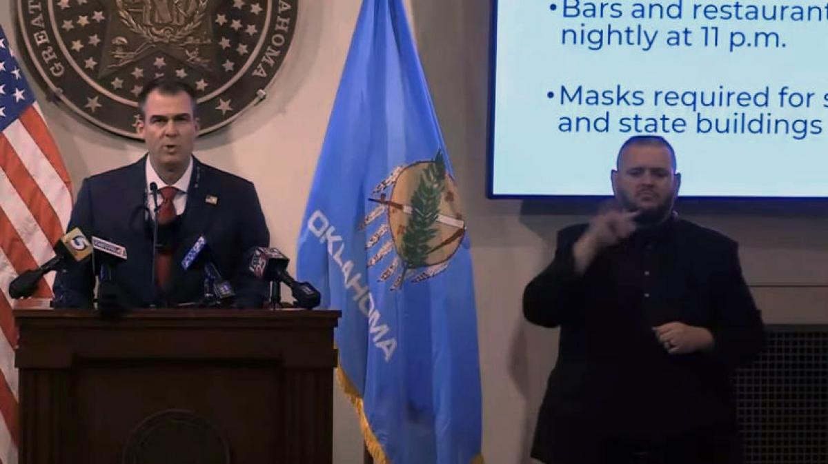 Image of Governor Stitt from his November 16 press conference